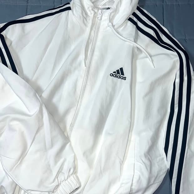아디다스 에센스 삼선 우븐 윈드브레이커 바람막이 화이트 s