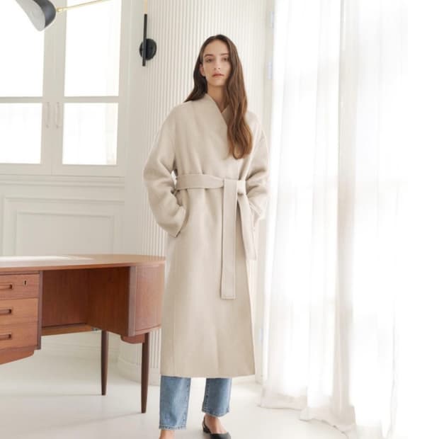 비뮤즈(B.MUSE) 베뉴엣 알파카 울 세르코트 프리사이즈 새상품