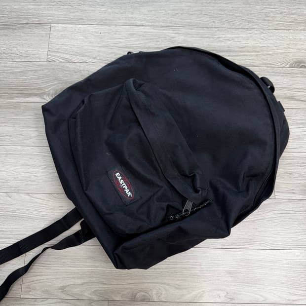 이스트팩 패디드파커 백팩 블랙