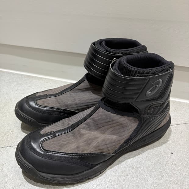 키코 아식스 젤넵샤 블랙(280)