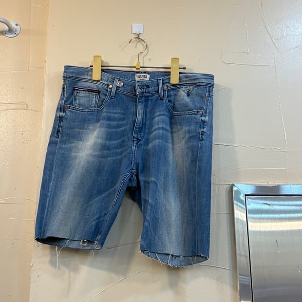 타미힐피거 청반바지