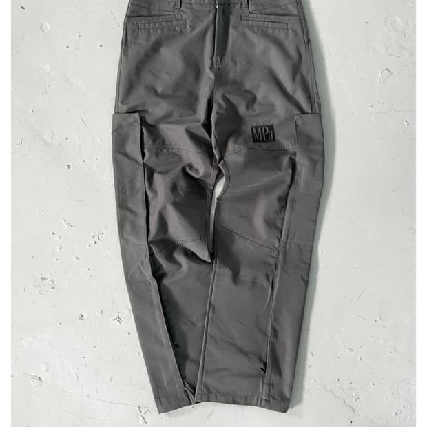 MPa MULTI PANEL CARGO PANTS (GREY) 
