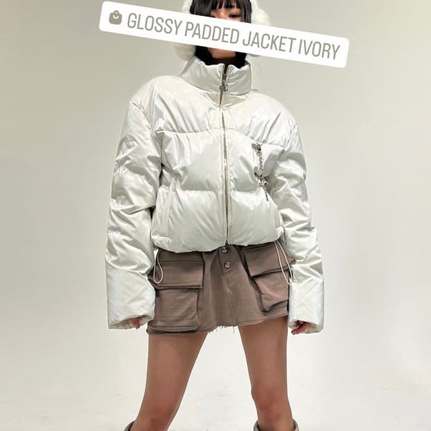 yeel leey 글로시 패디드 자켓 패딩+키링