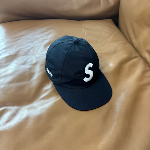 슈프림 S로고 6패널 볼캡 모자 고어텍스 블랙