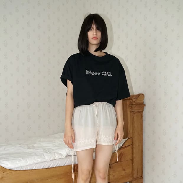 BluesQQ embroidery tee