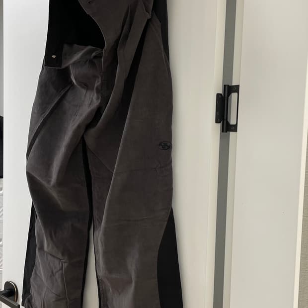 산산기어 22 f/w 코듀로이 팬츠 1size