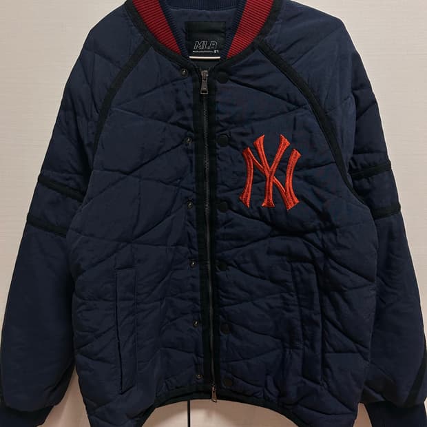 MLB 뉴욕 양키스 퀼팅 자켓 M(95) / 실측 110