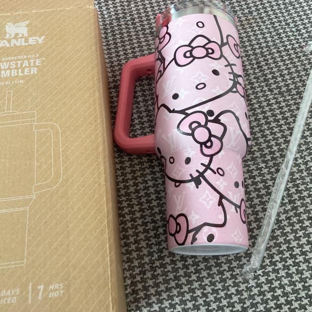 스탠리 헬로키티 루이비통 텀블러