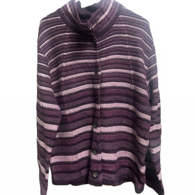 빈티지 배색 스트라이프 패턴 니트