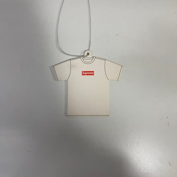 [Free] 22FW 슈프림 쿰바 티셔츠 에어 프레셔너 화이트