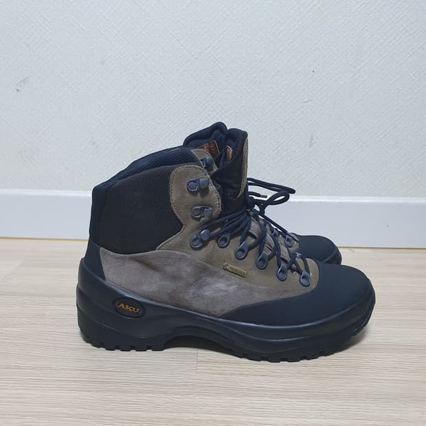 아쿠 타이가 고어텍스 등산화 280