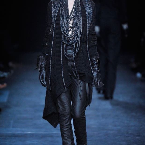 10FW 앤드뮐미스터 디스트로이드 비대칭 가디건