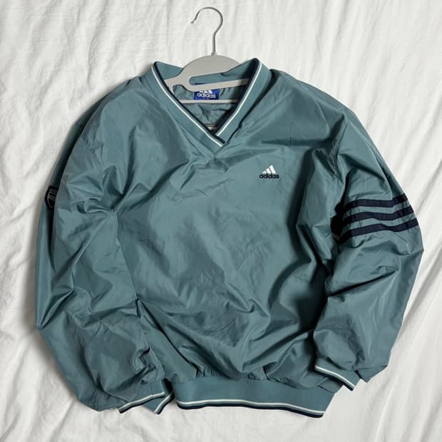 아디다스 브이넥 청록색 웜업