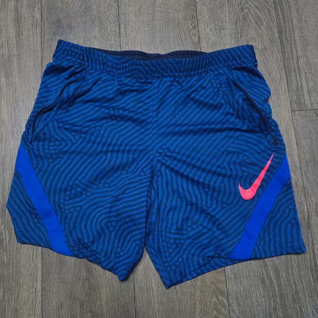 나이키 스트라이크 드라이핏  쇼츠