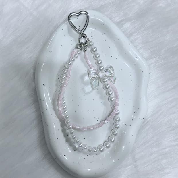 gesumchure Pink Pearl Ribbon 스트랩