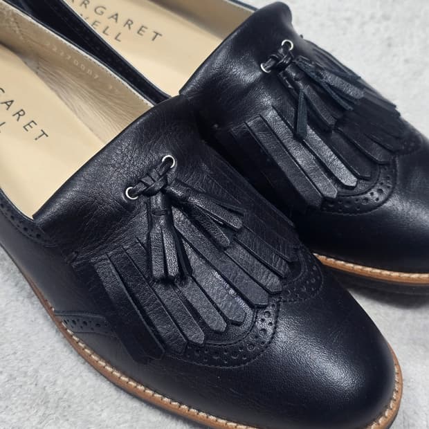 마가렛 호웰 레더 테슬 로퍼 250