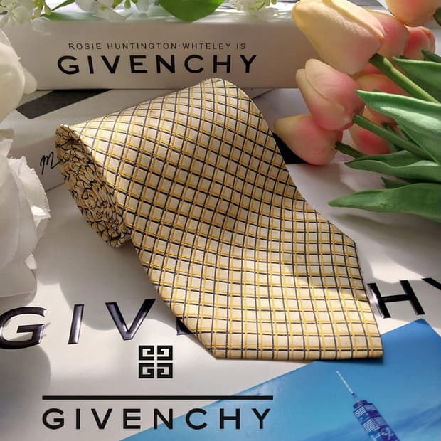 지방시 실크 베이지 체크 패턴 넥타이 10cm B등급 K2491
