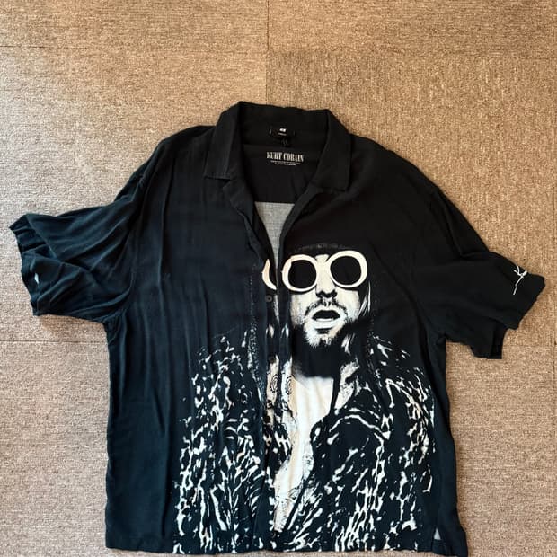 Kurt Cobain 반팔 셔츠