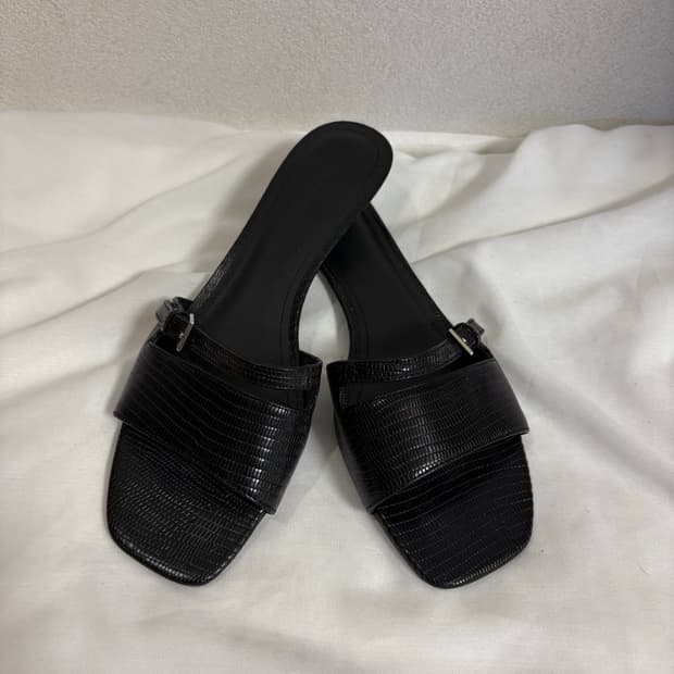 &other Stories 가죽 뮬 