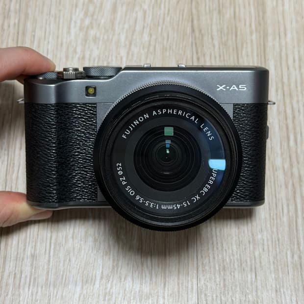 후지필름 X-A5 미러리스 카메라 + 15-45mm 렌즈