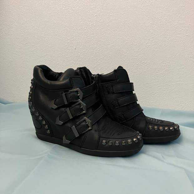 Ash 아쉬 스터드 버클 스니커즈 웨지힐 운동화 키높이 스니커즈 y2k