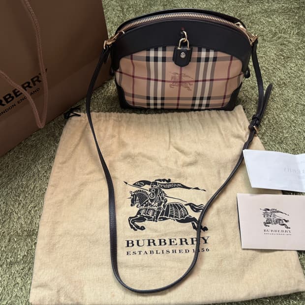 정품 버버리가방 크로그백