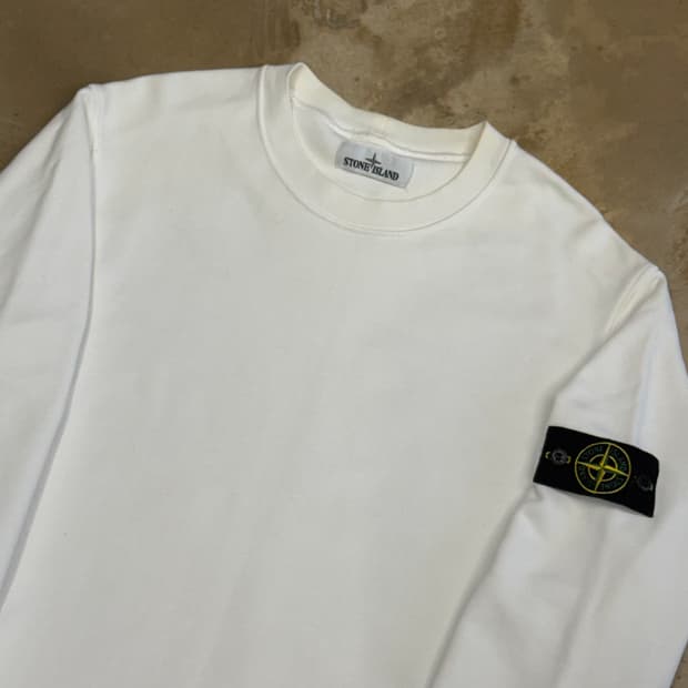 L 스톤아일랜드 화이트 맨투맨