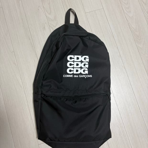 꼼데가르송 CDG 백팩 새상품급