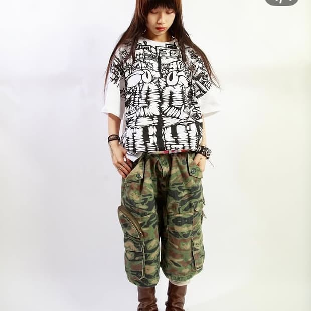 Yuminha beetle camo cargo shorts