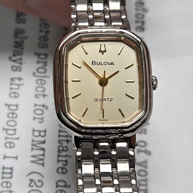 빈티지 부로바 팔각 옥토탱크 샴골판 논데이트 쿼츠 여성용 브레이슬릿 ve