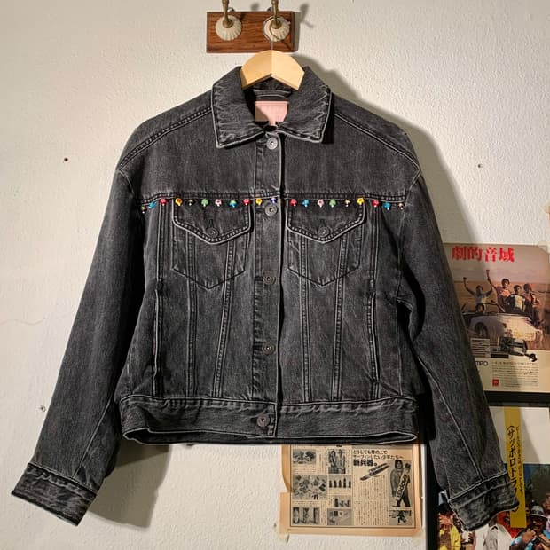 베이피 플라워 비즈 데님 자켓