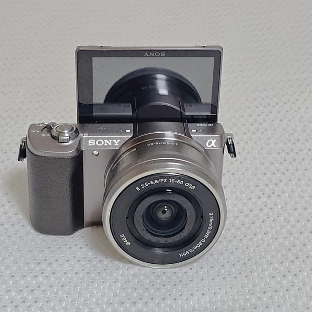 소니 a5100 미러리스 카메라