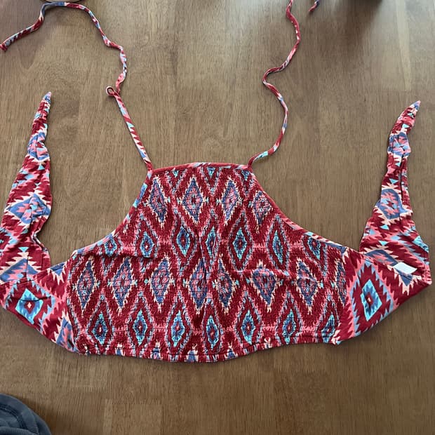 홀리스터 반다나 탑