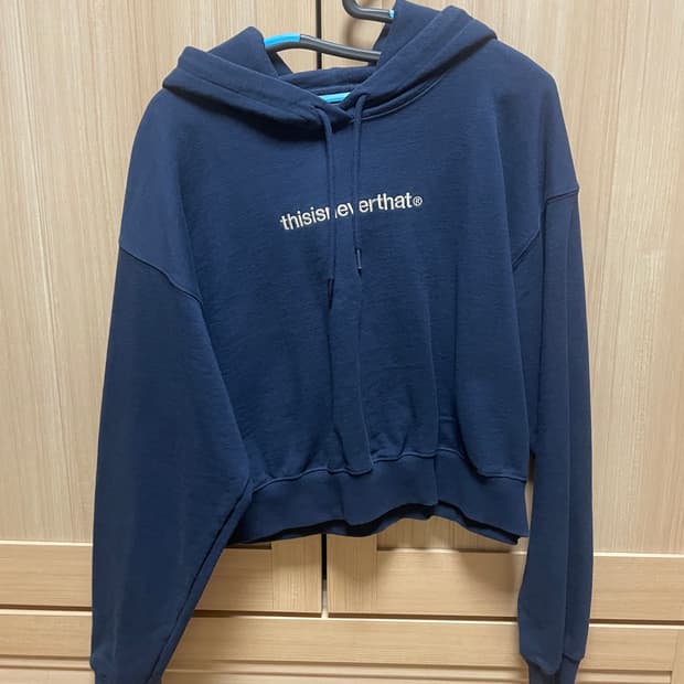 디스이즈네버댓 네이비 크롭 후드티