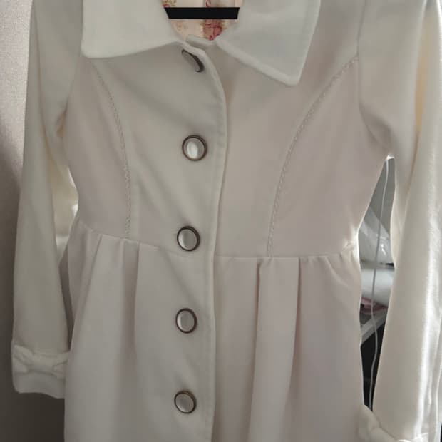 리즈리사 리본 코트