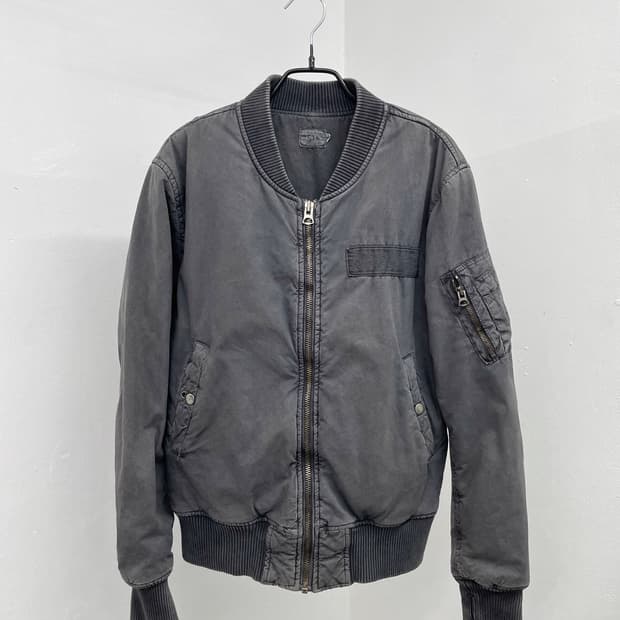 차콜 패치 봄버 자켓 