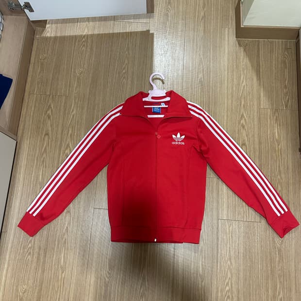 아디다스 유로파 트랙탑 빨강 져지
