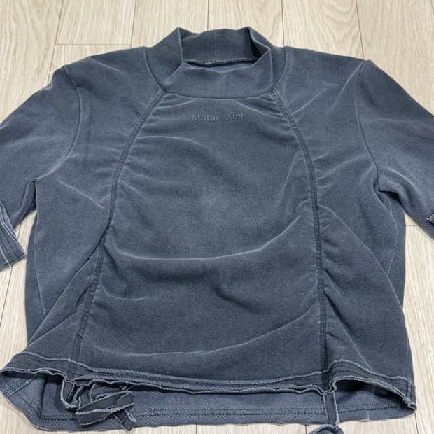 마뗑킴 롱슬리브