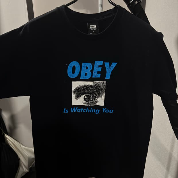 오베이 티셔츠