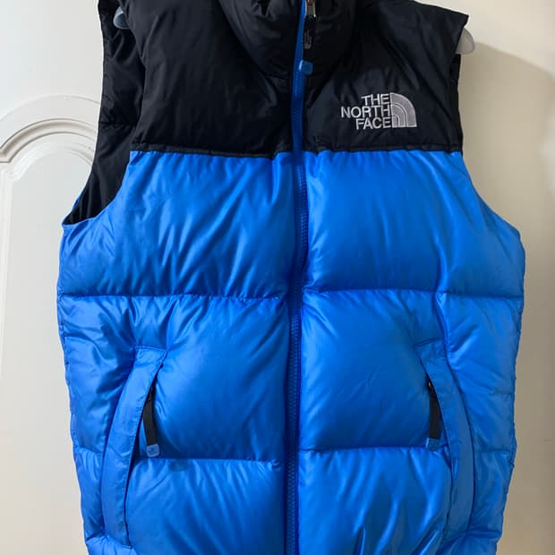 노스페이스 눕시 700 패딩베스트