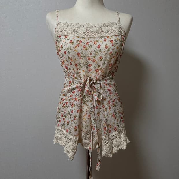 모리걸 꽃무늬 프릴 나시