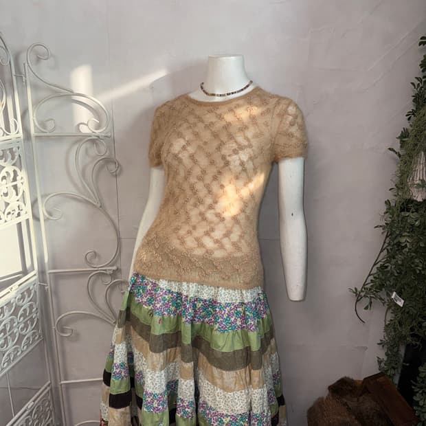 Beige mohair floral slim half knit