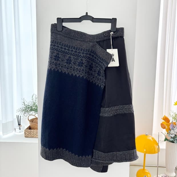 beams boy 빔즈보이 랩스커트