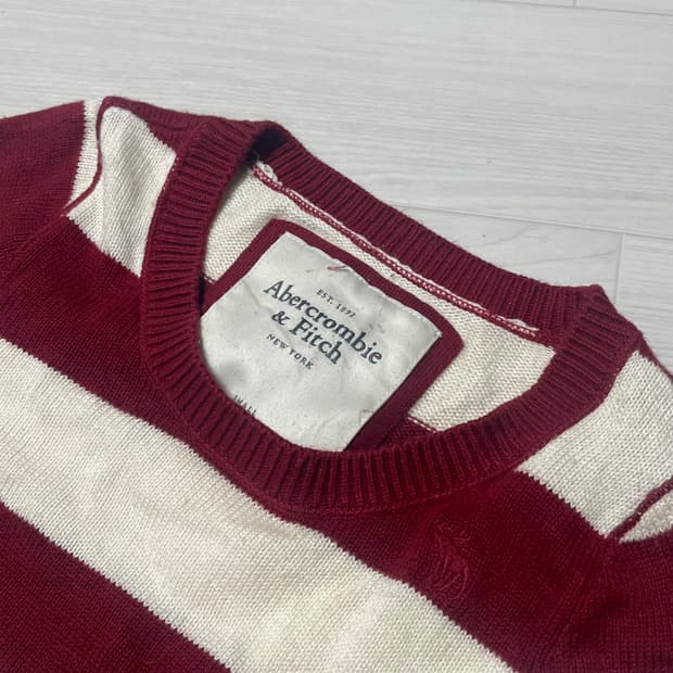 아베크롬비 딱붙핏 스트라이프 니트