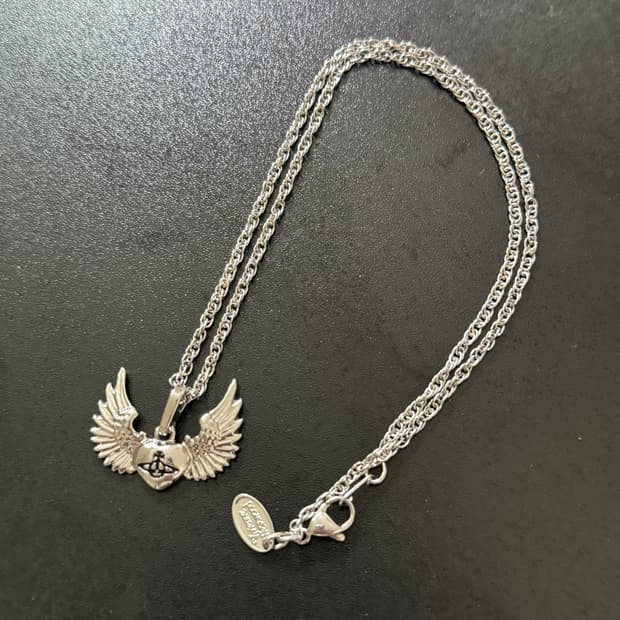 비비안웨스트우드 날개 목걸이