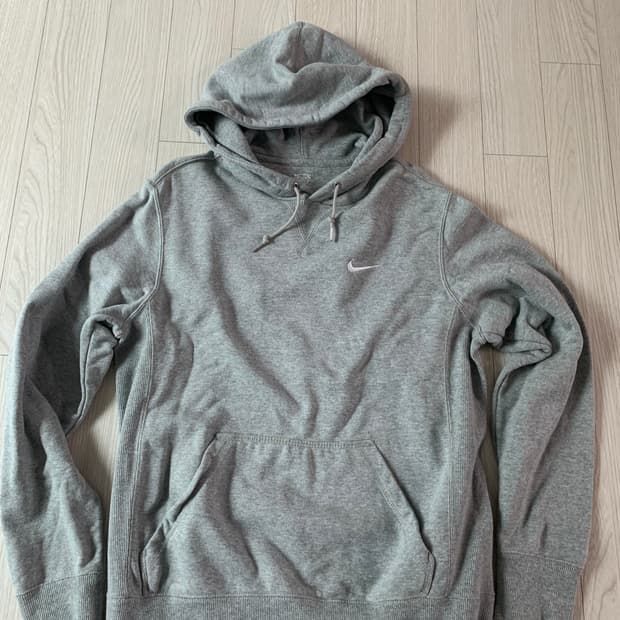나이키 스몰 스우시 후드티