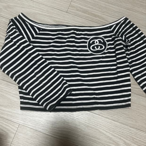 스투시 오프숄더 