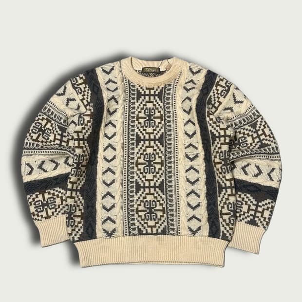 JPN 울 케이블 패턴 니트