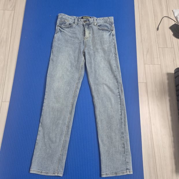 연청 청바지 30에서 31인치 (새상품)