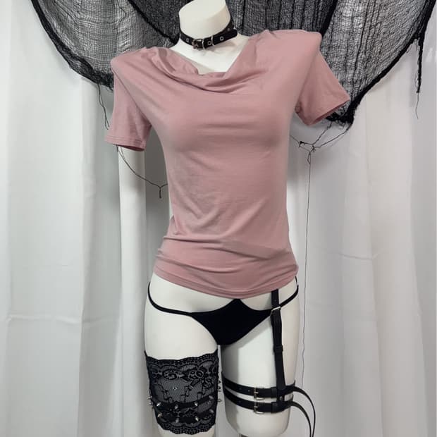 pink detail t-shirt
